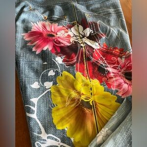 InkNBurn Size 10 Denim denim floral design